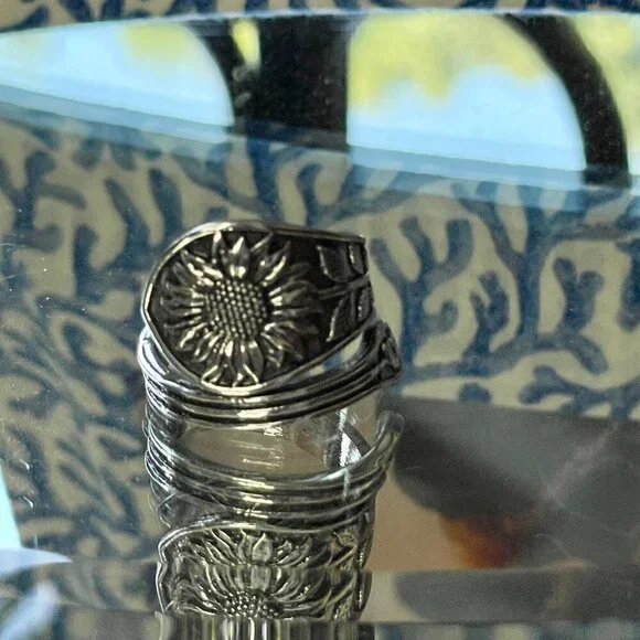 Boho Floral Daisy or Sunflower Spoon Ring #764 - Picture 8 of 10